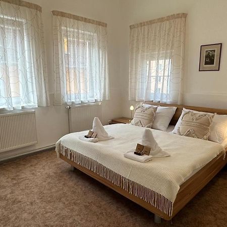 Apartment Bohemia Карлови Вари Екстериор снимка