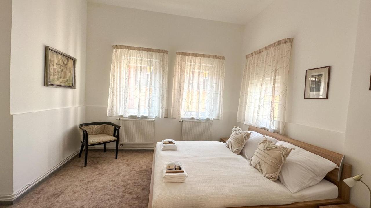 Apartment Bohemia Карлови Вари Екстериор снимка