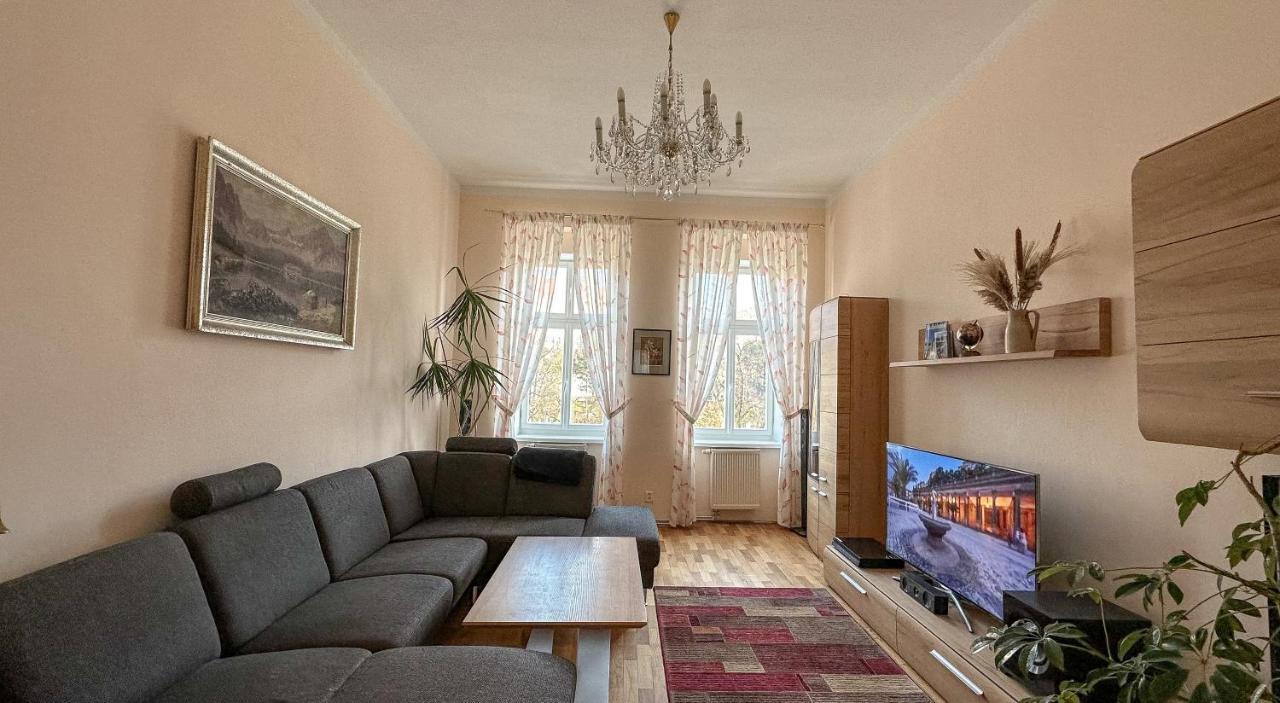 Apartment Bohemia Карлови Вари Екстериор снимка